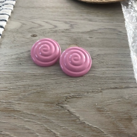 Vintage Pierced Earrings - Picture 1 of 3